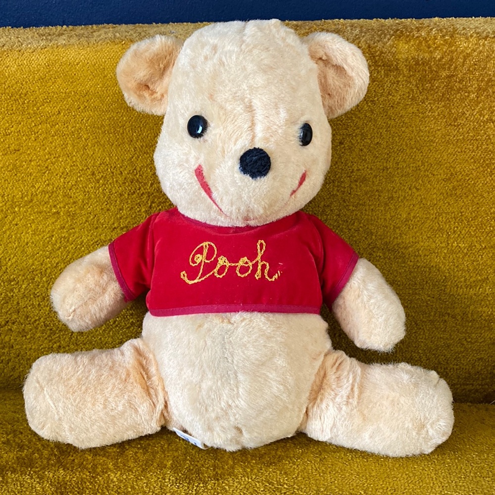SOLDSOLDSOLD Vintage 1970 Winnie the Pooh teddy bear